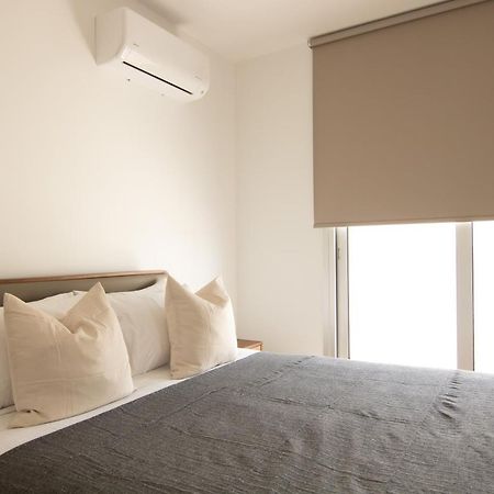 Phaedrus Living Coral Suites Aura ลาร์นาคา ภายนอก รูปภาพ